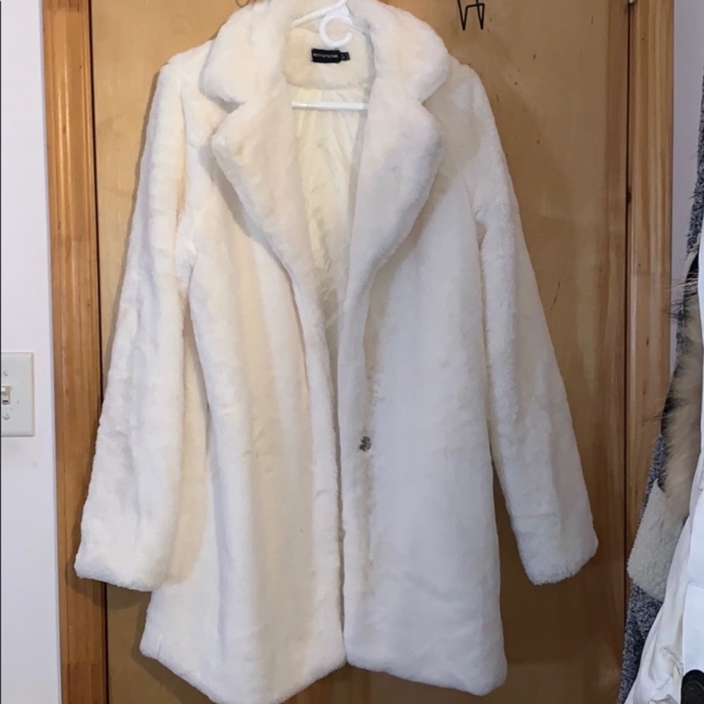 Like new White fur coat